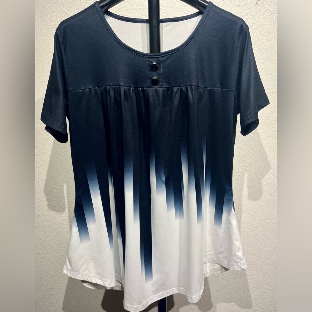 Vintage Gradient Print Short Sleeve Tunic Top - Size M (Women’s)